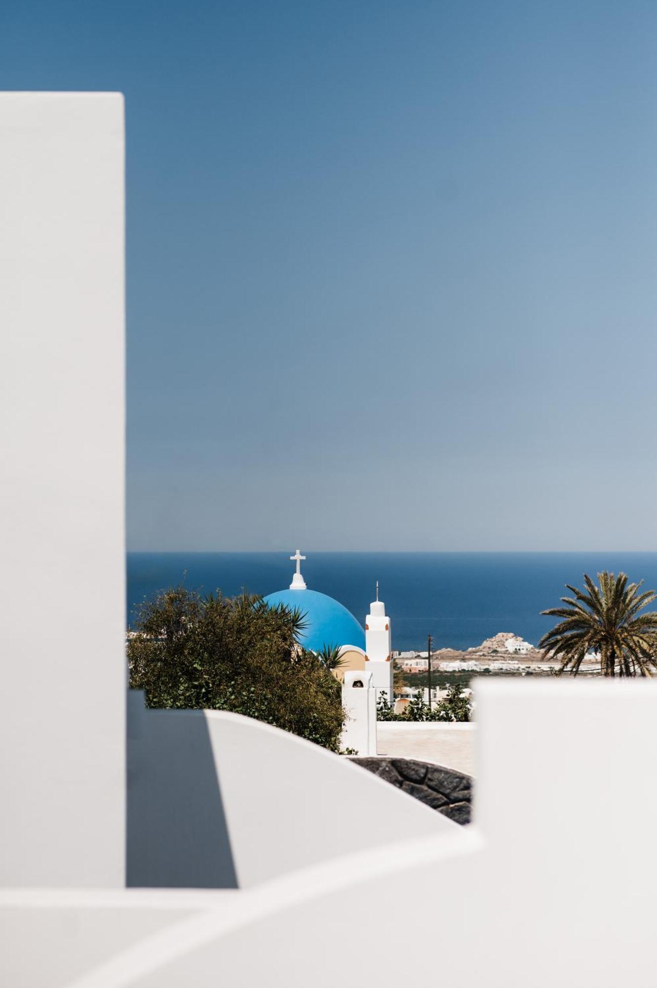 Amphitrite Suites Santorini Vóthon Exterior foto