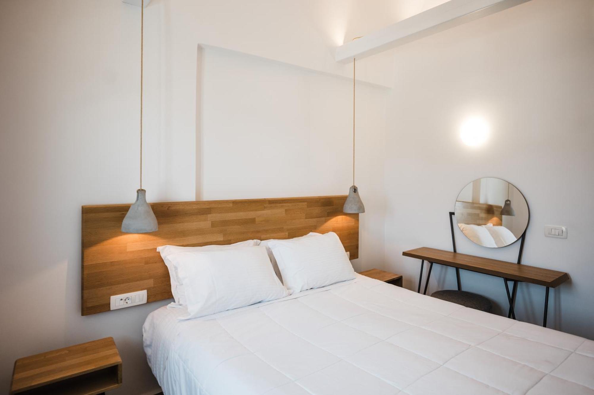 Amphitrite Suites Santorini Vóthon Zimmer foto